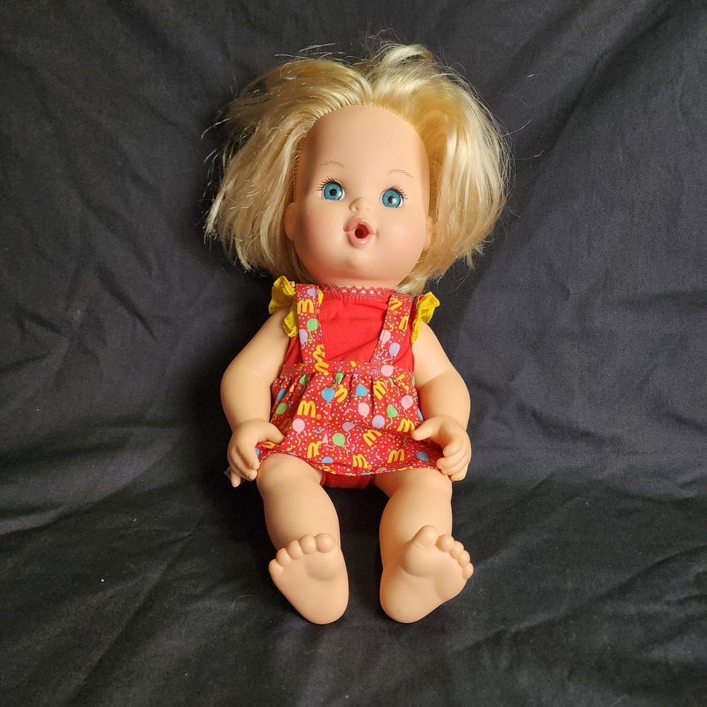 VINTAGE 1999 McDONALD'S HASBRO McDONALDLAND BIRTHDAY GIRL‎